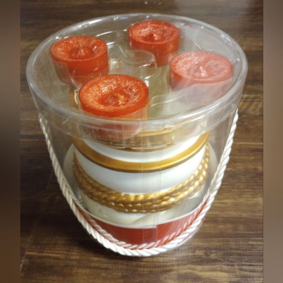 NEW Yankee Candle Luminary Holiday Snowman Tea Light Holder and 4 tea li… - Picture 2 of 10